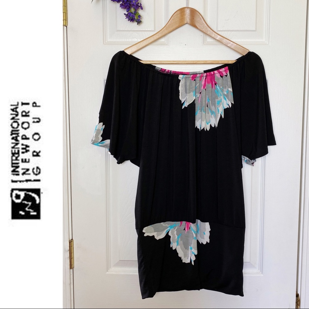 ING International Newport Group Top/Blouse